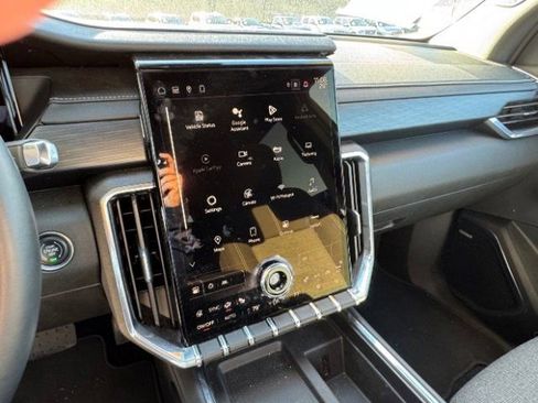 Used 2025 GMC Acadia Elevation AWD/4WD image 25