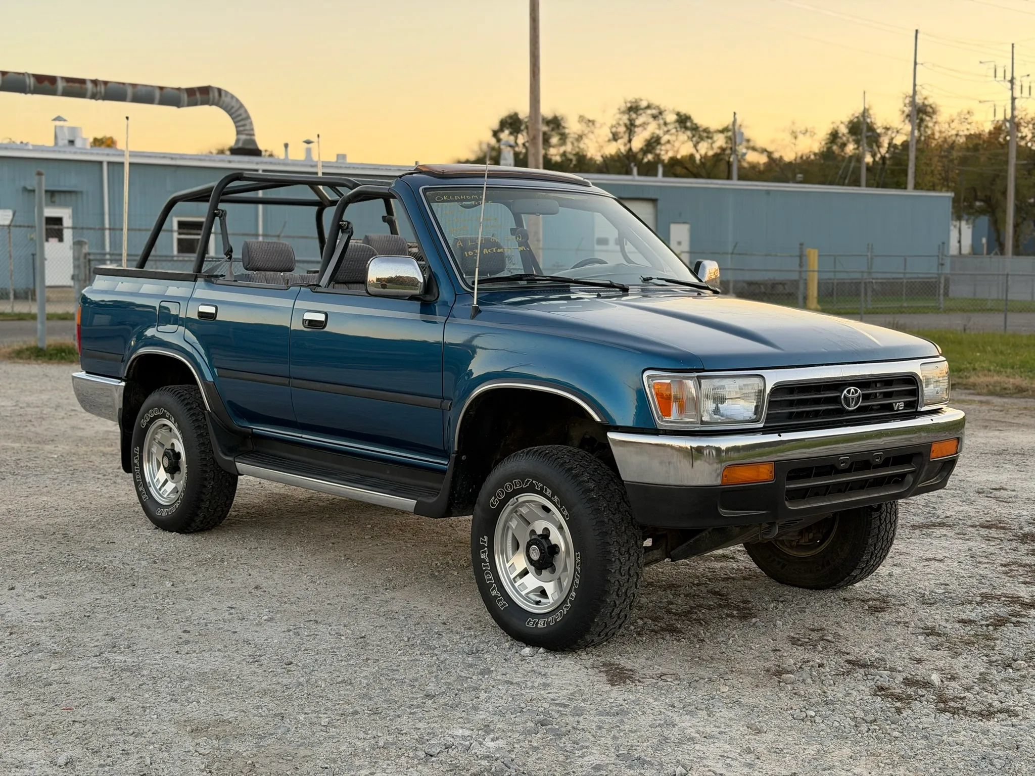 Used 1992 Toyota 4Runner SR5 AWD/4WD image 3