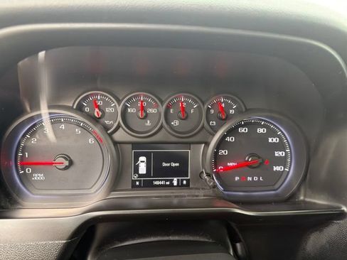 Used 2019 Chevrolet Silverado 1500 Custom w/ Custom Convenience Package RWD image 25