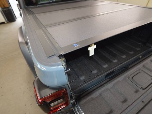 Used 2025 Jeep Gladiator Rubicon w/ Safety Group AWD/4WD image 26