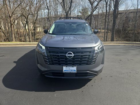 New 2026 Nissan Pathfinder SV image 7