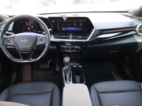 Certified 2024 Chevrolet Trax RS w/ Driver Confidence Package image 14