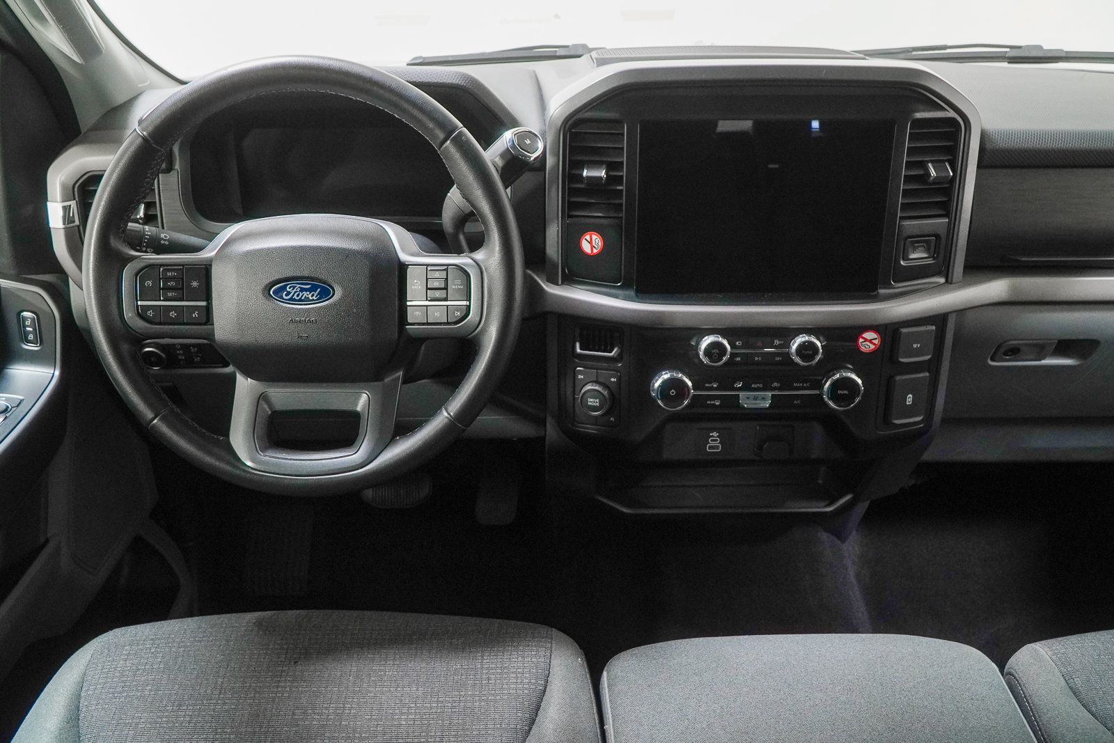 Used 2025 Ford F150 XLT w/ Equipment Group 301A Standard AWD/4WD image 19