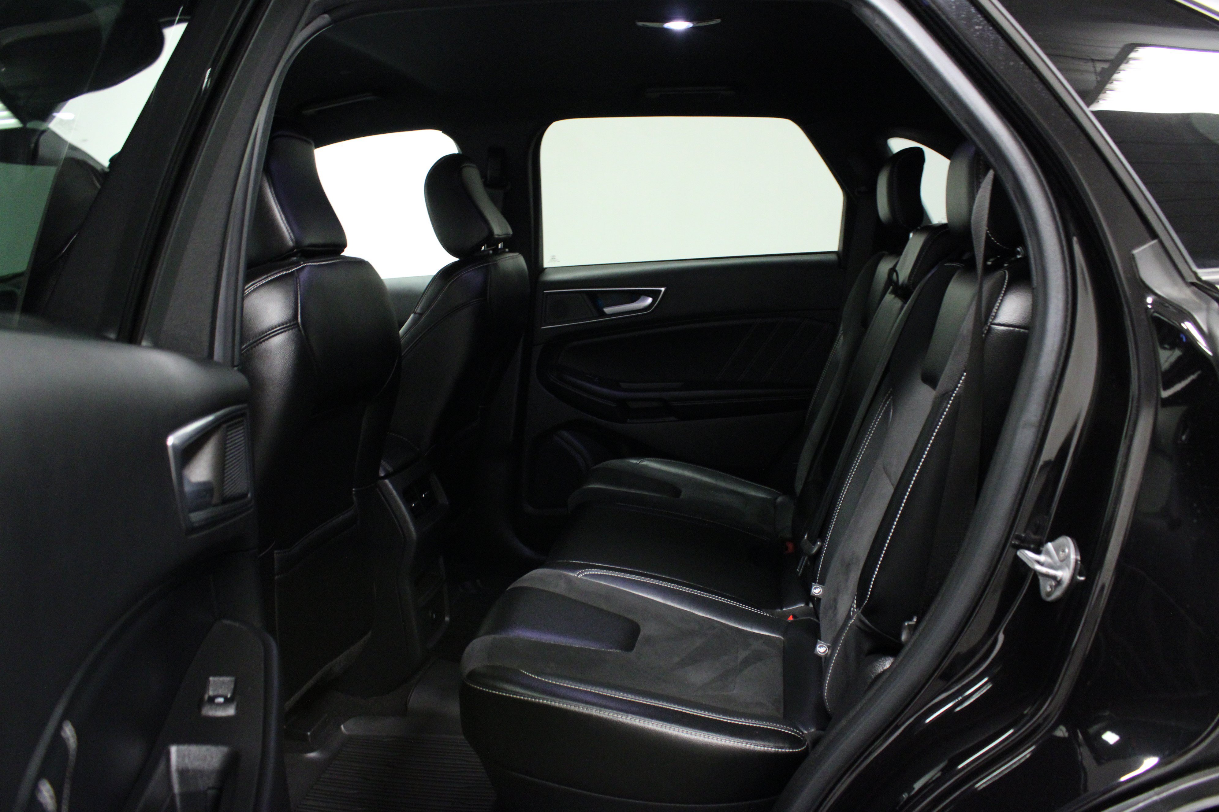 Used 2023 Ford Edge ST AWD/4WD image 13