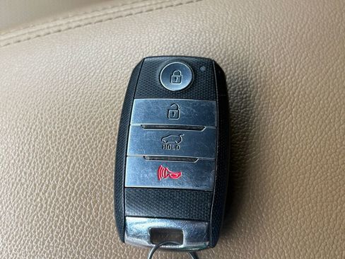 Used 2020 Kia Sportage SX image 28