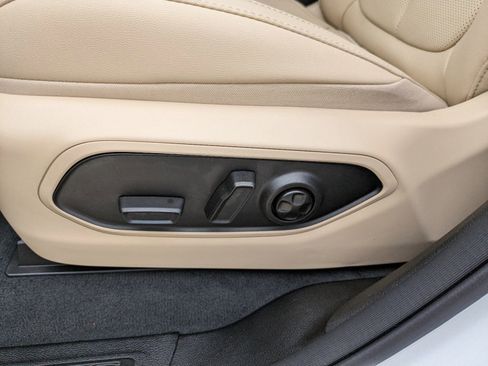 New 2024 Jeep Grand Cherokee Limited 4xe w/ Luxury Tech Group II image 8