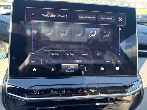 Used 2022 Jeep Compass Limited w/ Sun and Sound Group image 27