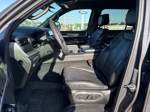 Used 2022 Jeep Wagoneer Series III w/ Premium Group I image 21