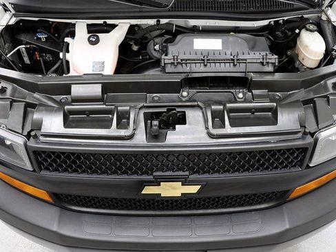 Used 2023 Chevrolet Express 3500 LS image 27