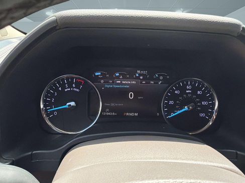 Used 2018 Ford Expedition Limited w/ Equipment Group 302A RWD image 21
