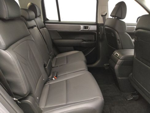 Used 2024 Hyundai Santa Fe SEL FWD image 19