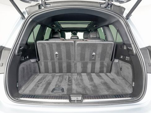 Used 2024 Mercedes-Benz GLS 450 4MATIC image 11