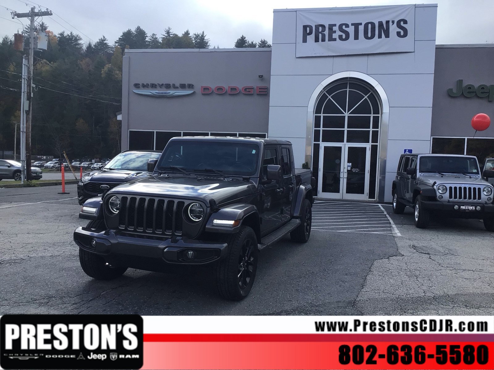 Used 2021 Jeep Gladiator Overland AWD/4WD image 1