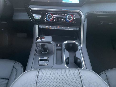 New 2026 GMC Sierra 1500 Denali AWD/4WD image 11