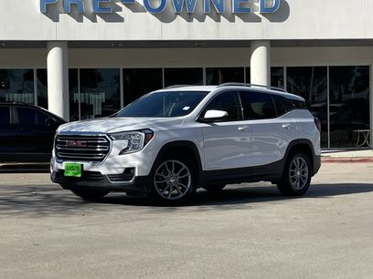 Used 2024 GMC Terrain SLT