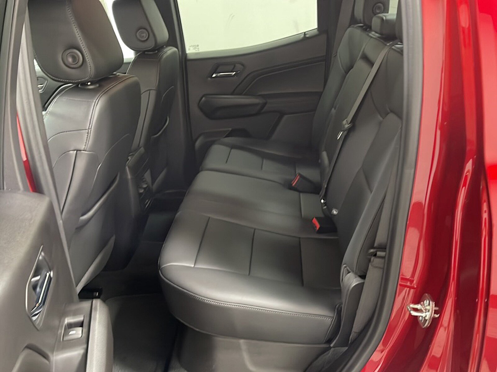 New 2026 Chevrolet Colorado LT w/ LT Convenience Package AWD/4WD image 16