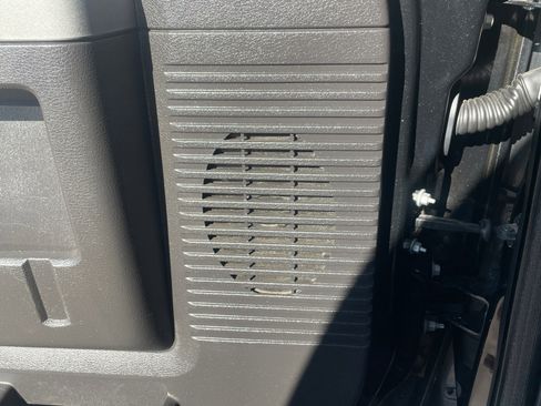 Used 2015 Ford F350 Lariat w/ Lariat Interior Package image 25