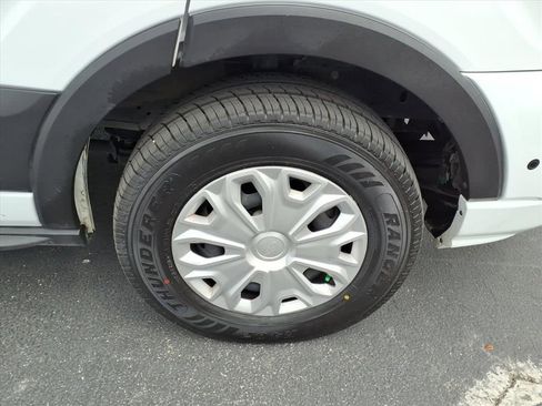 Used 2024 Ford Transit 350 XLT image 8