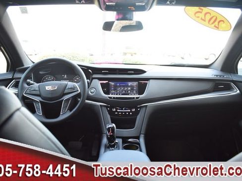 Used 2025 Cadillac XT5 Luxury w/ LPO, Floor Liner Package FWD image 3