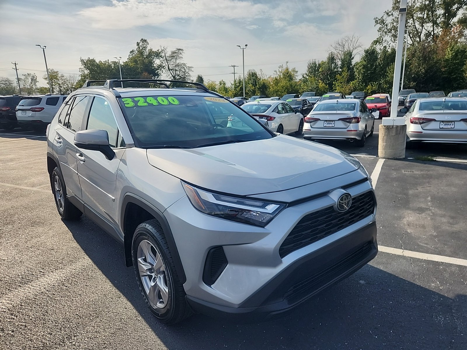 Used 2024 Toyota RAV4 XLE w/ Convenience Package AWD/4WD image 10