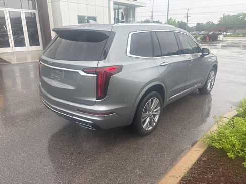 Used 2023 Cadillac XT6 Premium Luxury w/ Technology Package AWD/4WD image 3
