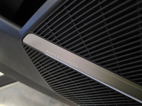 Used 2020 Audi SQ5 Premium Plus w/ Premium Plus Package image 15