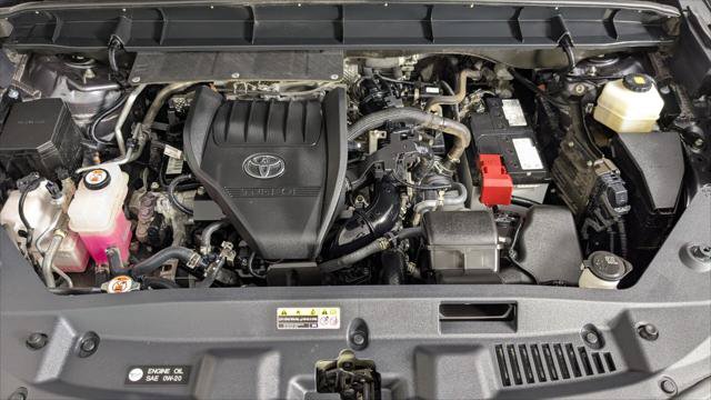 Used 2024 Toyota Highlander XSE FWD image 33