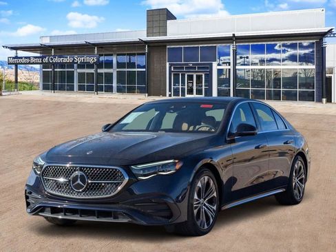 New 2026 Mercedes-Benz E 350 4MATIC Sedan image 3