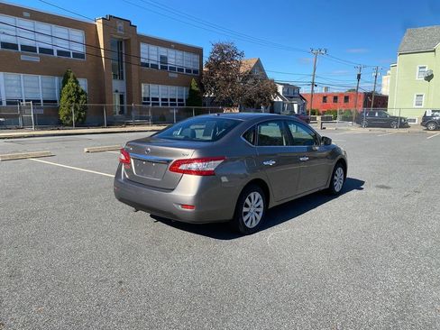 Used 2015 Nissan Sentra SV image 5