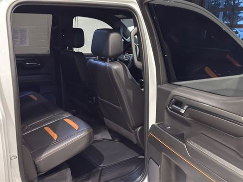 Used 2024 GMC Sierra 1500 AT4 w/ AT4 Premium Package image 13