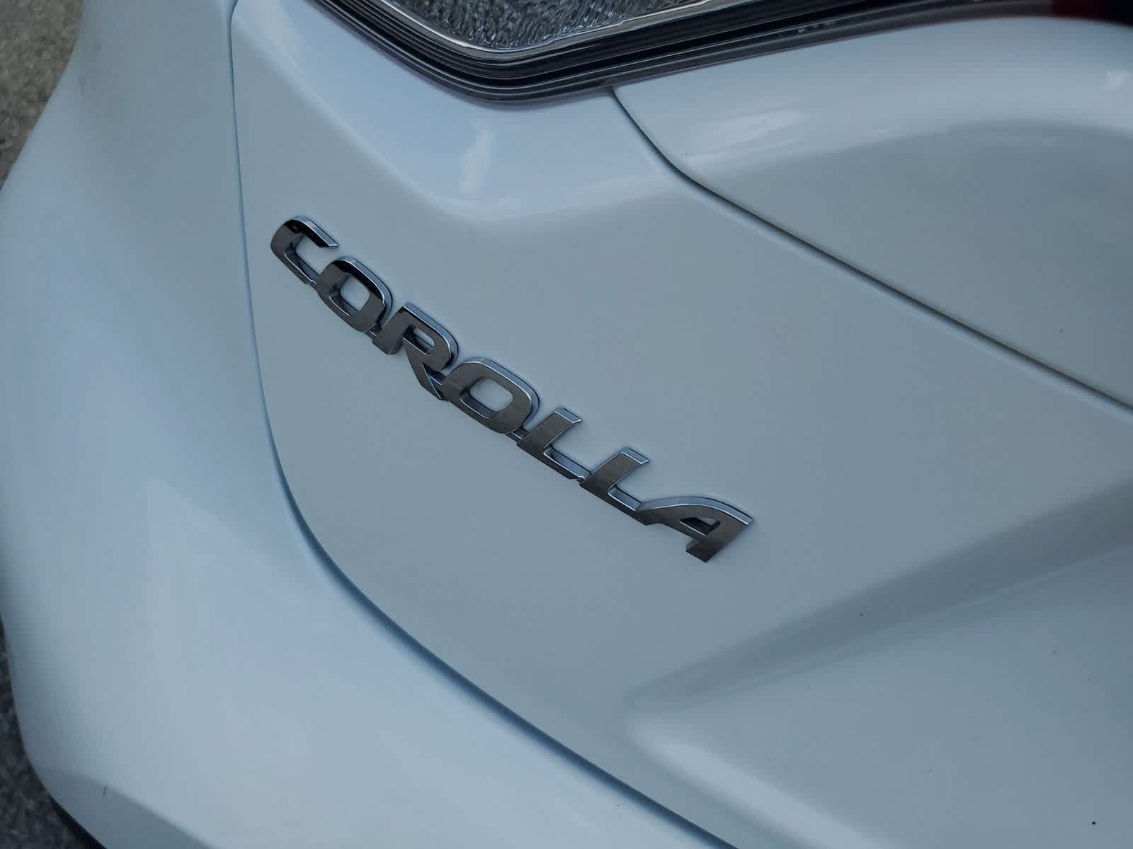 Used 2026 Toyota Corolla LE FWD image 10