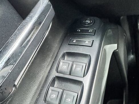 Used 2018 Chevrolet Silverado 1500 LT w/ All Star Edition image 17