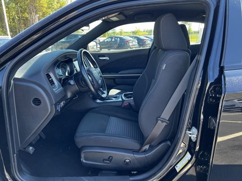 Used 2023 Dodge Charger SXT image 8