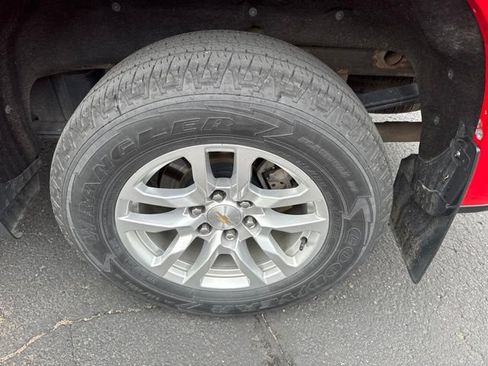 Used 2019 Chevrolet Silverado 1500 LT w/ All-Star Edition AWD/4WD image 6