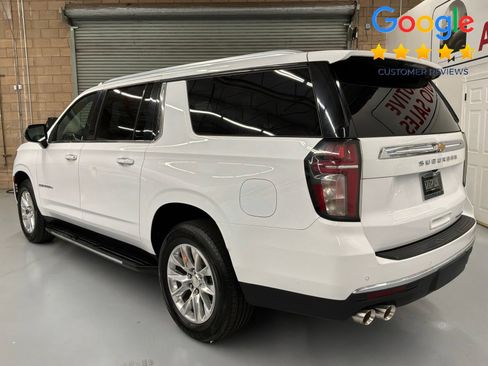 Used 2022 Chevrolet Suburban Premier RWD image 7