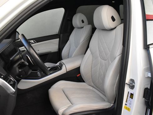 Used 2023 BMW X5 sDrive40i w/ M Sport Package image 23