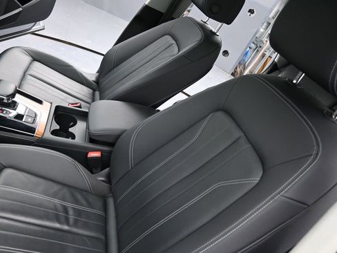 Used 2023 Audi Q5 2.0T Premium Plus image 9