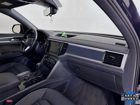 Used 2023 Volkswagen Atlas Cross Sport SEL Premium R-Line image 31