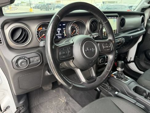 Used 2021 Jeep Wrangler Unlimited Sport AWD/4WD image 13