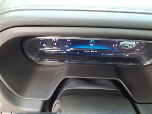 Used 2024 Chevrolet Tahoe High Country image 35