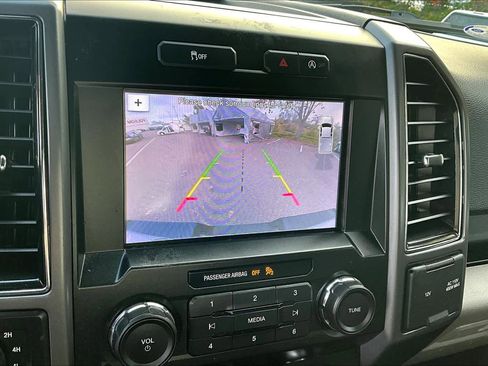 Used 2019 Ford F150 XLT w/ Max Trailer Tow Package image 26