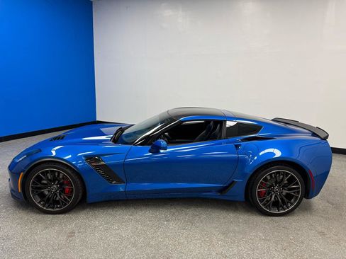 Used 2015 Chevrolet Corvette Z06 w/ 2LZ Preferred Equipment Group RWD image 6