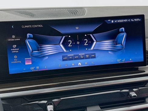 Used 2026 BMW X6 xDrive40i image 21