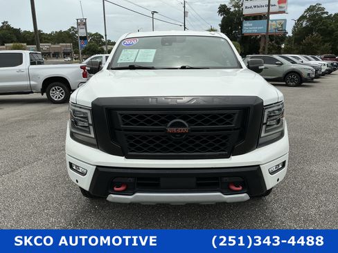 Used 2020 Nissan Titan PRO-4X w/ Pro-4x Convenience Package AWD/4WD image 8