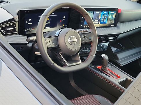 New 2026 Nissan Kicks SR w/ SR Premium Package image 4