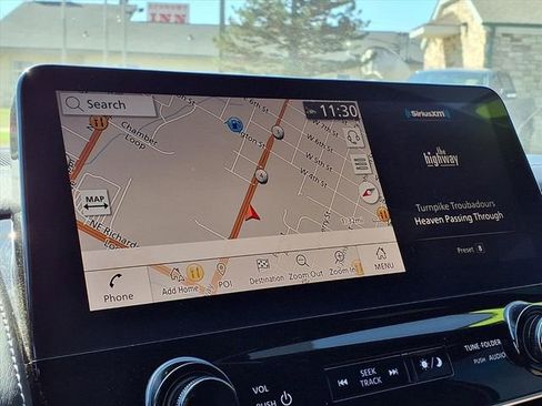 Used 2024 Nissan Armada Platinum w/ Captain's Chairs Package image 8