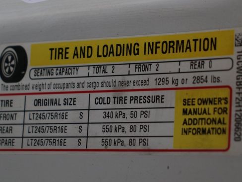 Used 2017 Chevrolet Express 2500 Extended image 39