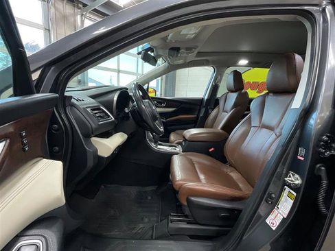 Used 2019 Subaru Ascent Touring AWD/4WD image 11
