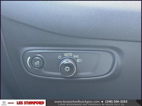 Used 2023 Chevrolet Equinox LT FWD image 27