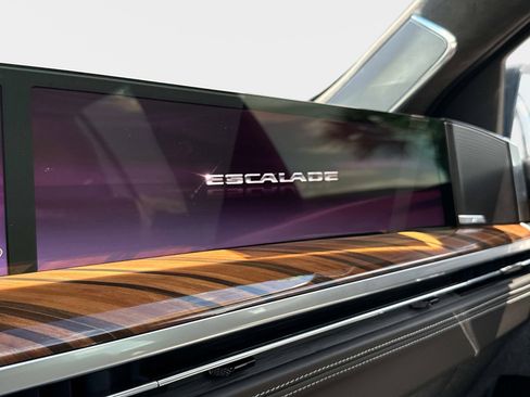 Used 2026 Cadillac Escalade Platinum Sport w/ LPO, ONYX Package AWD/4WD image 47